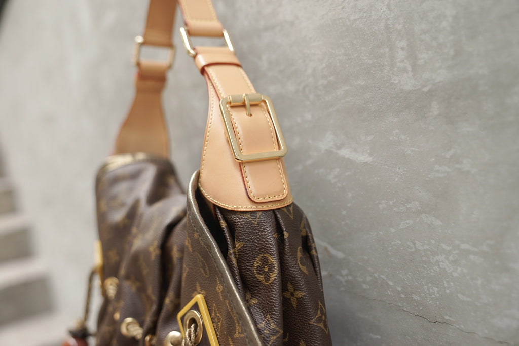 LOUIS VUITTON Kalahari Pm Bag BRAND NEW! Limited Edition Gorgeous! $2660 💖