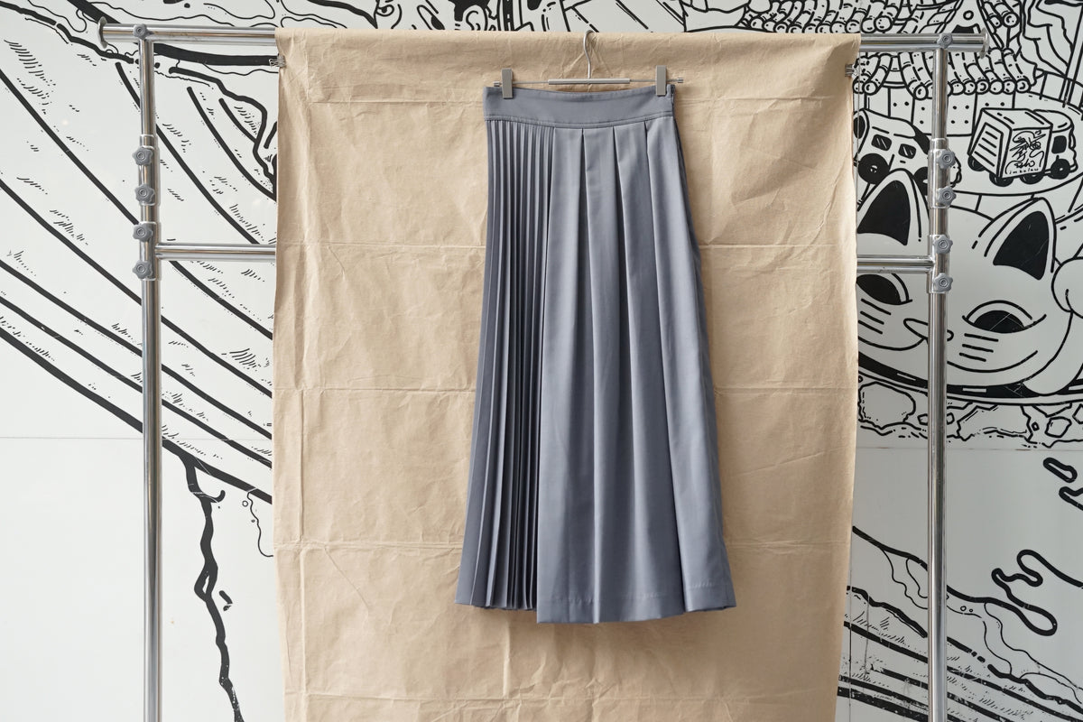 Clane Half Pleats Skirt Blue